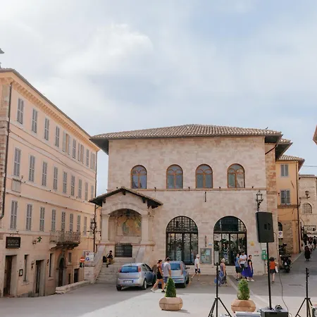 Διαμέρισμα Comunicanti, Tra Antico E Moderno Ασίζη