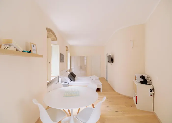 Comunicanti, Tra Antico E Moderno